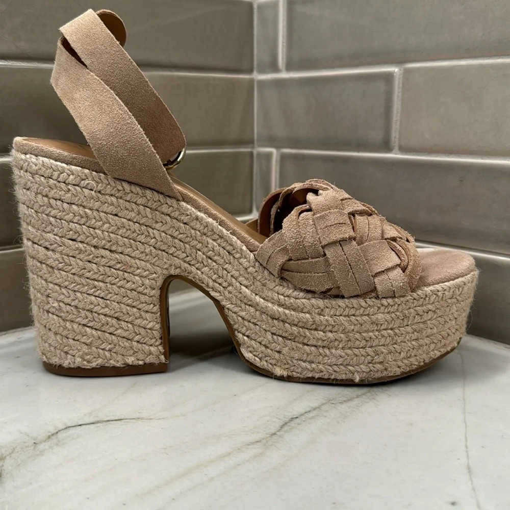 Marc Fisher ODILIA ESPADRILLE PLATFORM SANDAL Size7 M Natural Suede EUC